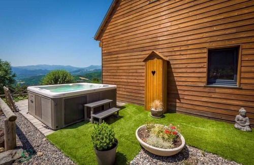 Saint-Nectaire Ski Chalet | CHALET 136 m² - 4 * - 8 people - exceptional view of the Sancy