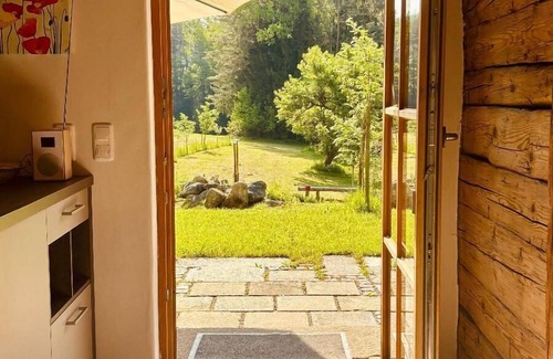 Viechtach Apartment | Chalet (150sqm) with Finnish sauna and fully equipped kitchen