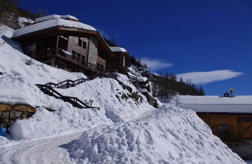 Les Brevieres Ski Chalet | Chalet, 200m from ski slopes, view ski slopes, sauna, terrace, balcony, fireplace or stove, tv
