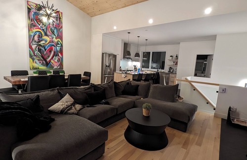 Beaupre House | Chalet 2023 ski in ski out