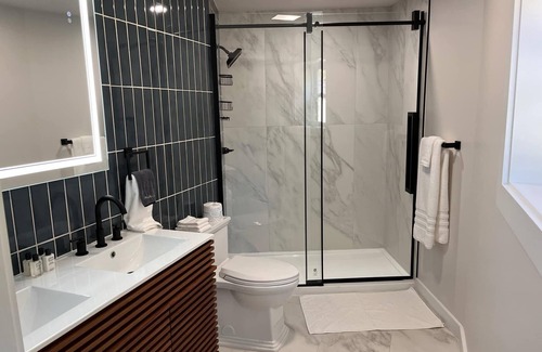 West Dover Hotel | Chalet 239