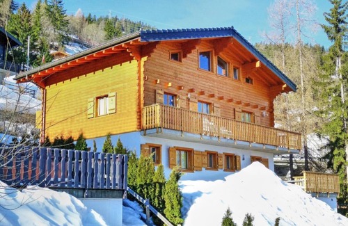 Riddes Ski Chalet | Chalet, 350m from ski slopes, sauna, terrace, balcony, fireplace or stove, parking, tv, ski locker