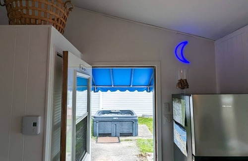 Cap-Saint-Ignace Ski Chalet | Chalet #4 Waterfront with Spa, Fireplace and Wifi