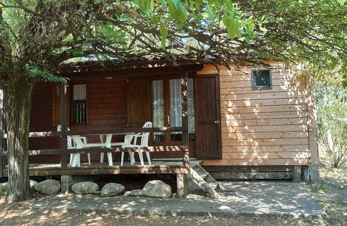 Montreal Ski Chalet | CHALET 5 -Terrace, garden furniture, beautiful view, swimming pool, summer entertainment