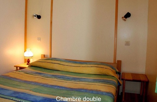 Blavignac Ski Chalet | Chalet '6 Personnes Orpin price Weekend' with Mountain View, Shared Pool and Wi-Fi