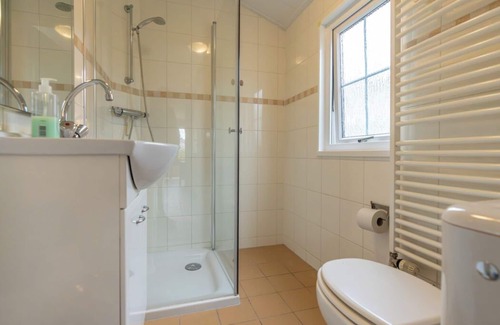 Sint-Annaland Resort | Chalet 6 - Two Bedroom Resort, Sleeps 4