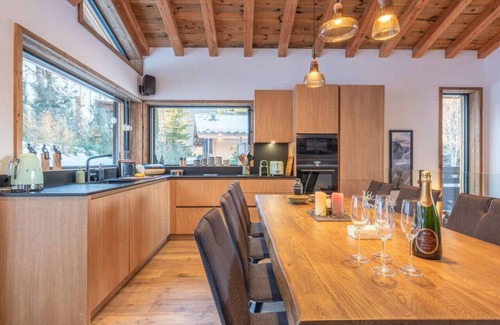 Le Lavancher Ski Chalet | Chalet 7 Summits - Magnificent Modern Chalet with Jacuzzi - Swimming Pool - Sauna