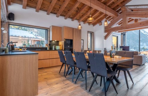 Le Lavancher Ski Chalet | Chalet 7 Summits - Magnificent Modern Chalet with Jacuzzi - Swimming Pool - Sauna