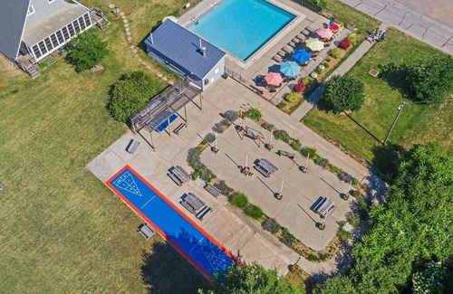 Stevensville Villa | Chalet #75 - Two Bedroom Villa, Sleeps 6