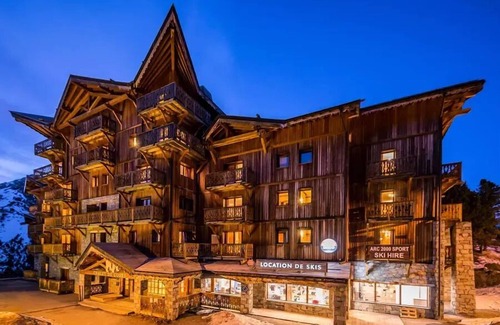 Arc-2000 Apartment | Chalet Altitude - Chalet de l'Ours* - 9 room apartment for 16/18 people Great Comfort