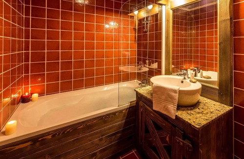Arc-2000 Apartment | Chalet Altitude - Chalet de l'Ours* - 9 room apartment for 16/18 people Great Comfort