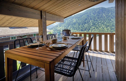 Chatel Ski Chalet | Chalet Amarou - mountain stay for 6 with hot tub in Châtel - OVO Network