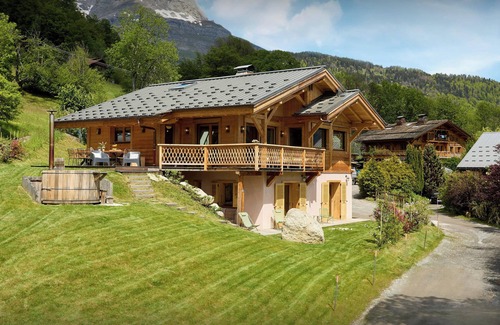 Cordon Ski Chalet | Chalet Anselme - luxury stay for 10 with Mont Blanc views - OVO Network