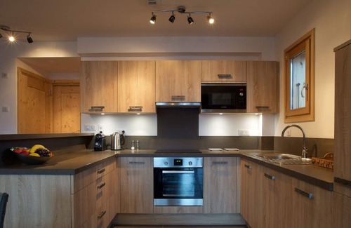 Villarabout Ski Chalet | CHALET APHYLLA
