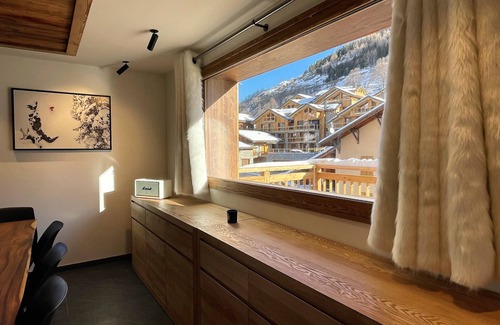 Le Bettaix Ski Chalet | Chalet Aspen - Luxury Chalet 15 people Spa/Sauna/Gym/Fireplace/Parking/Game Room