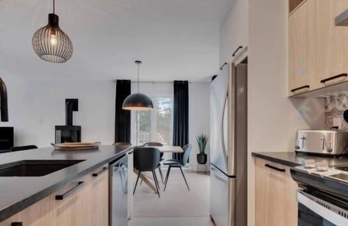 Pont-Rouge Ski Chalet | Chalet Athena, Spa, saunas, pools, Pont-Rouge