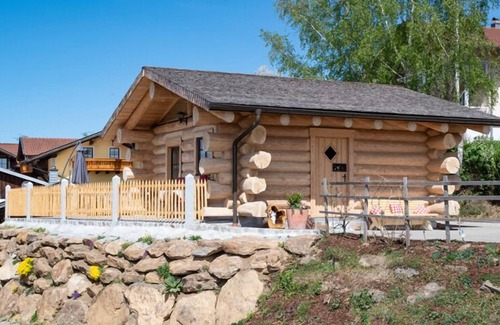 Langdorf Apartment | Chalet Auszeit (45qm) mit großer Sonnenterrasse und Sauna