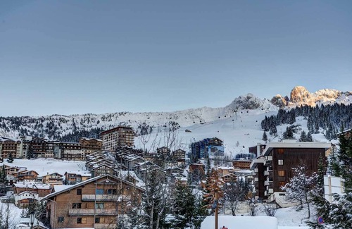 Courchevel Ski Chalet | Chalet Benjamin - Courchevel 1550