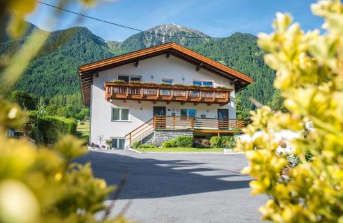 Sautens Apartment | Chalet Bernegg
