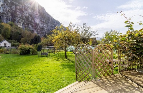 Saint-Christophe-la-Grotte House | CHALET BIEN-êTRE MARMOTTE