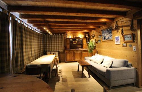 Les Almes Ski Chalet | Chalet Bobech - Chalet traditionnel décor bois, très chaleureux et convivial. MAE-3379