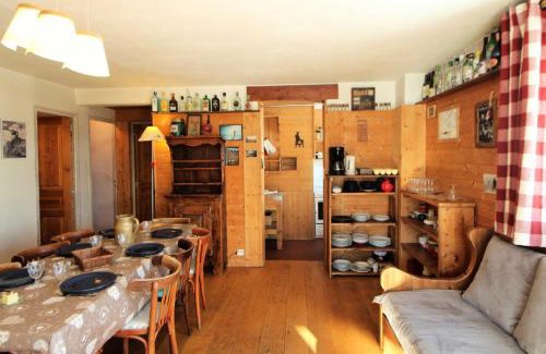 Les Almes Ski Chalet | Chalet Bobech - chalet traditionnel, terrase plein sud MAE-3383