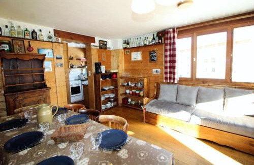 Les Almes Ski Chalet | Chalet Bobech - chalet traditionnel, terrase plein sud MAE-3383