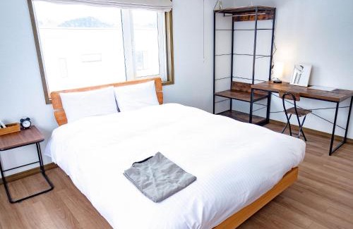 Furano Hotel | CHALET BURLAP FURANUI