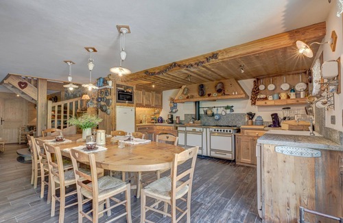 Flumet House | Chalet Cœur de Marie avec sauna et jacuzzi - Val d'Arly