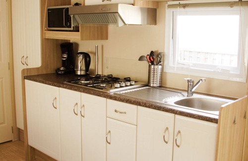 IJmuiden Ski Chalet | chalet /caravan De Duinpan in IJmuiden Near Zandvoort Amsterdam and Haarlem