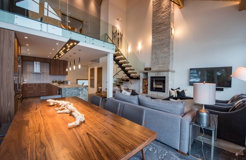 Upper Village Ski Chalet | Chalet Champagne Luxury. TRUE ski in/out, 4 bed/4 bath Magnificent Views Hot Tub