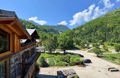 Villarabout Apartment | Chalet Chardons - Apartment located 4km from the slopes