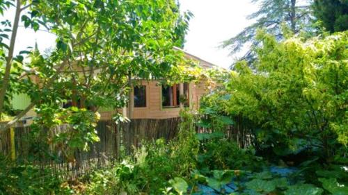 Poussan Ski Chalet | Chalet charmant à Poussan avec jardin privé et barbecue