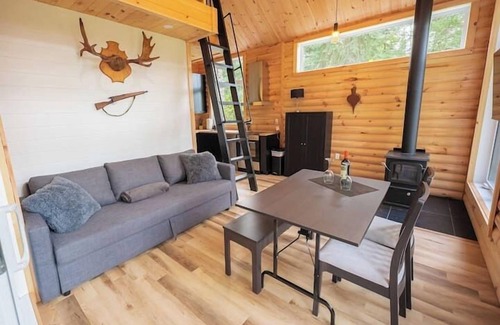 Mauricie Ski Chalet | Chalet Chasseur, waterfront