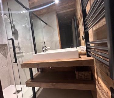 Le Praz de Lys Ski Chalet | Chalet Clémence