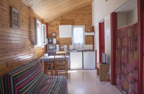 Naucelle Other | Chalet cosy avec terrasse à Naucelle - Emplacement idyllique - API-1-52-380