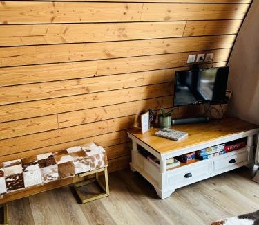 Nasbinals Ski Chalet | Chalet cosy en Aubrac