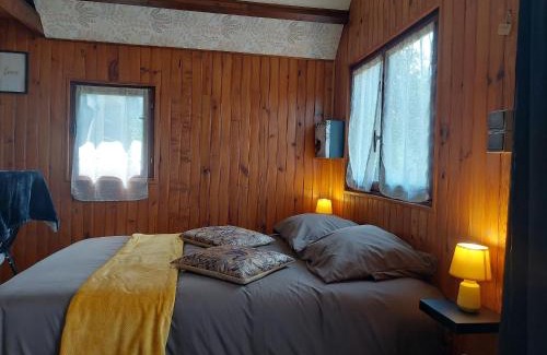 Chateaudun House | Chalet cosy et romantique avec terrasse en Eure-et-Loir - FR-1-581-148