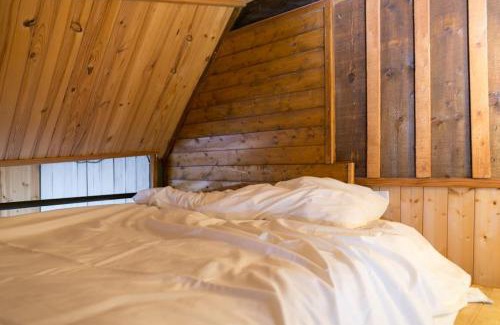 Morzine Ski Chalet | Chalet Credence Morzine Outdoor Hot Tub Sleeps 19