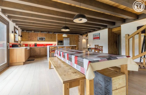 Novallay House | Chalet Creve-lune - LES Belleville
