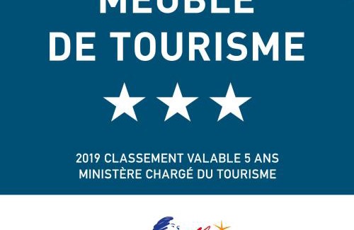 Les Carroz-d'Araches Apartment | Chalet Cyclamens, 65m2 plein centre - Jardin, WIFI & parking!