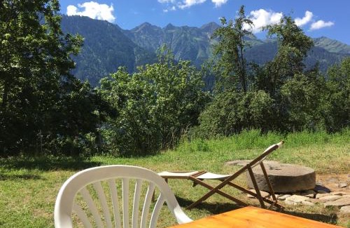 Villard-sur-Doron Ski Chalet | Chalet dans les alpages de Savoie