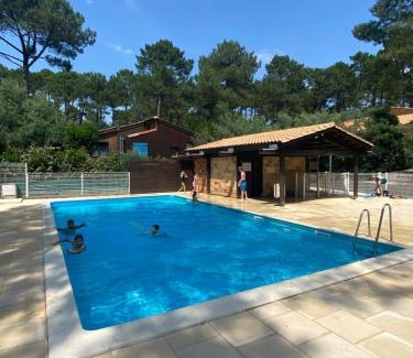 Maubuisson Ski Chalet | Chalet dans les pins