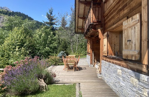La Giettaz Ski Chalet | Chalet de Charme Situé à La Giettaz Entre La Clusaz et Megeve