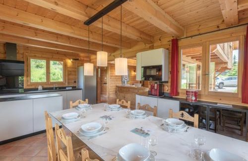 Bergers Ski Chalet | Chalet de luxe 178m2, aux pieds des pistes avec hammam et salle de jeux - FR-1-645-77