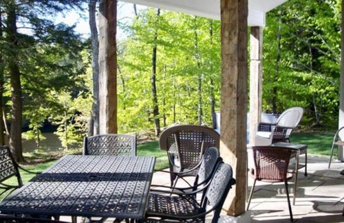 Stanstead Township Ski Chalet | Chalet de Luxe & Paisible @ au Bord du Lac Memphrémagog