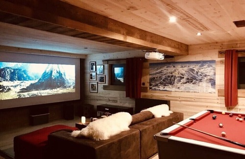 Les Angles Ski Chalet | CHALET DE STANDING DE 180M2 AUX ANGLES -terrain🌲-Billard 🎱salle ciné 🎥🍿