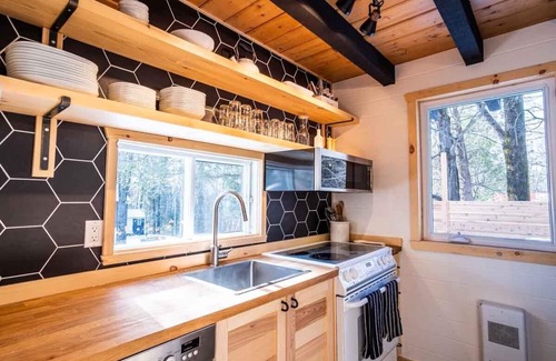 Orford Ski Chalet | Chalet Denmark, Turn Key Amenities + Pet Friendly + Dedicated Workspace with Hi Speed WiF
