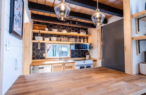 Orford Ski Chalet | Chalet Denmark, Turn Key Amenities + Pet Friendly + Dedicated Workspace with Hi Speed WiF