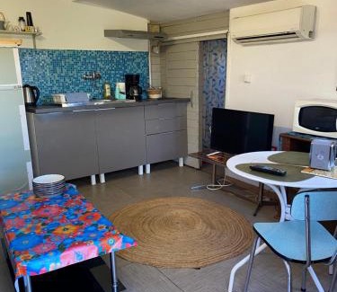 Beziers Ski Chalet | Chalet des oliviers 20mn des plages climatisé
